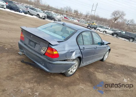 2004 BMW 325Xi z USA, uszkodzony, nr VIN WBAEU33454PR07976